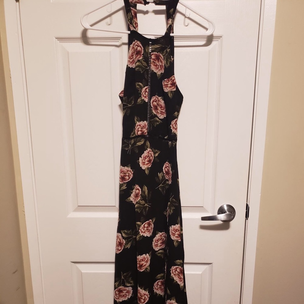 Flower halter maxi dress